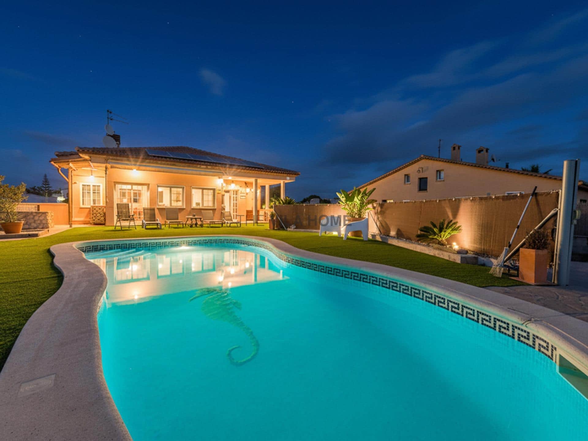 casa en Canyelles — Casa con 2 viviendas y licencia turística