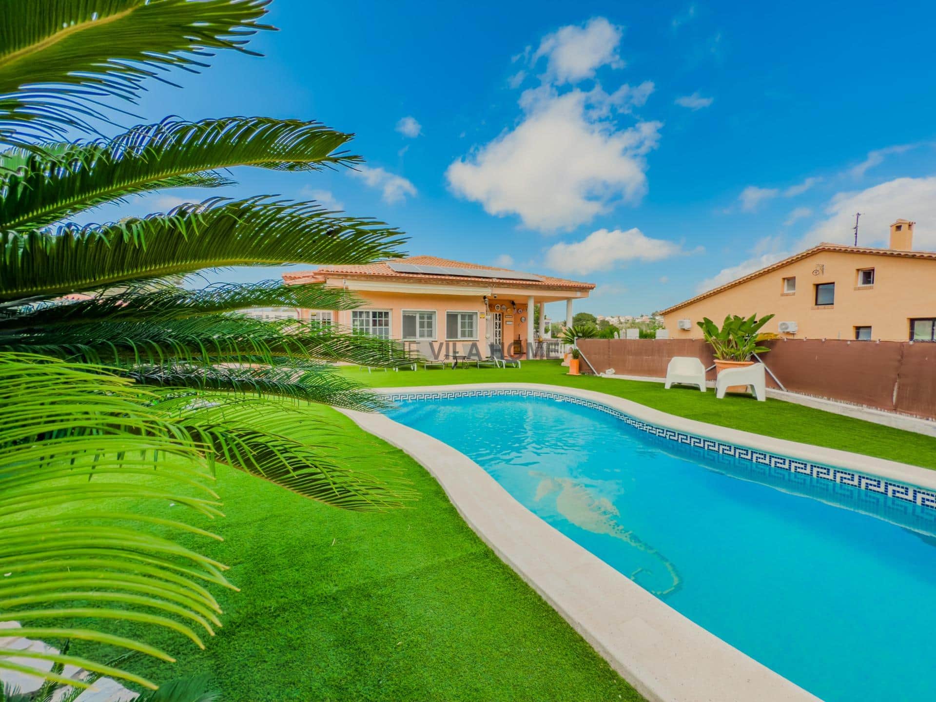 Casa con 2 viviendas y licencia turística — foto 3