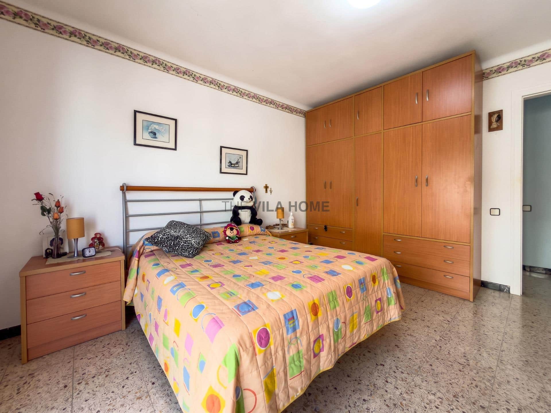 Piso con dos balcones — foto 10