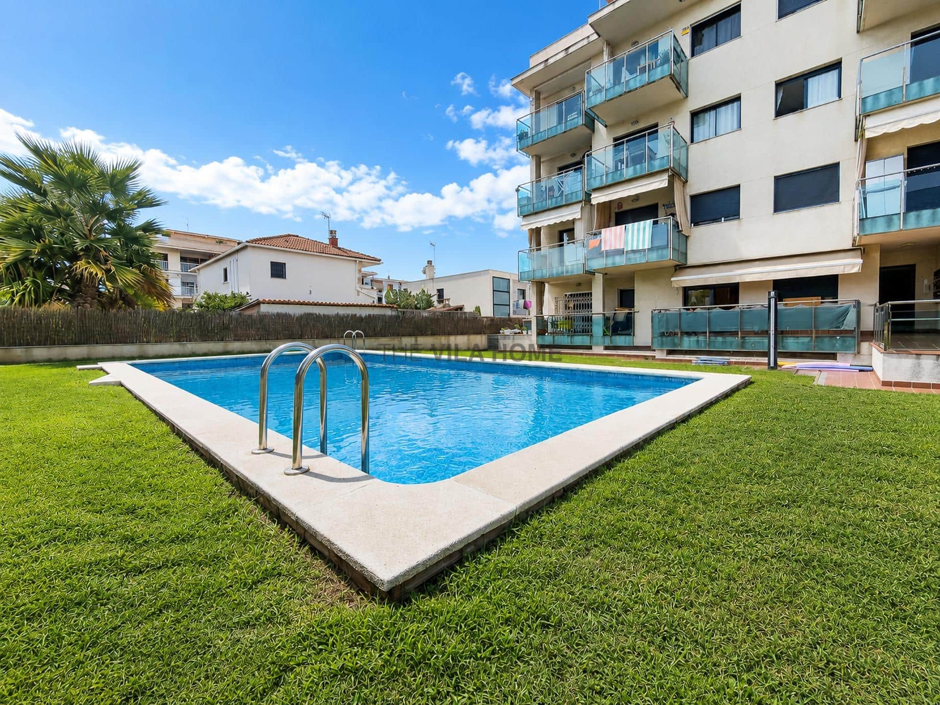 piso en Vilanova i la Geltru — Pis amb piscina i parking