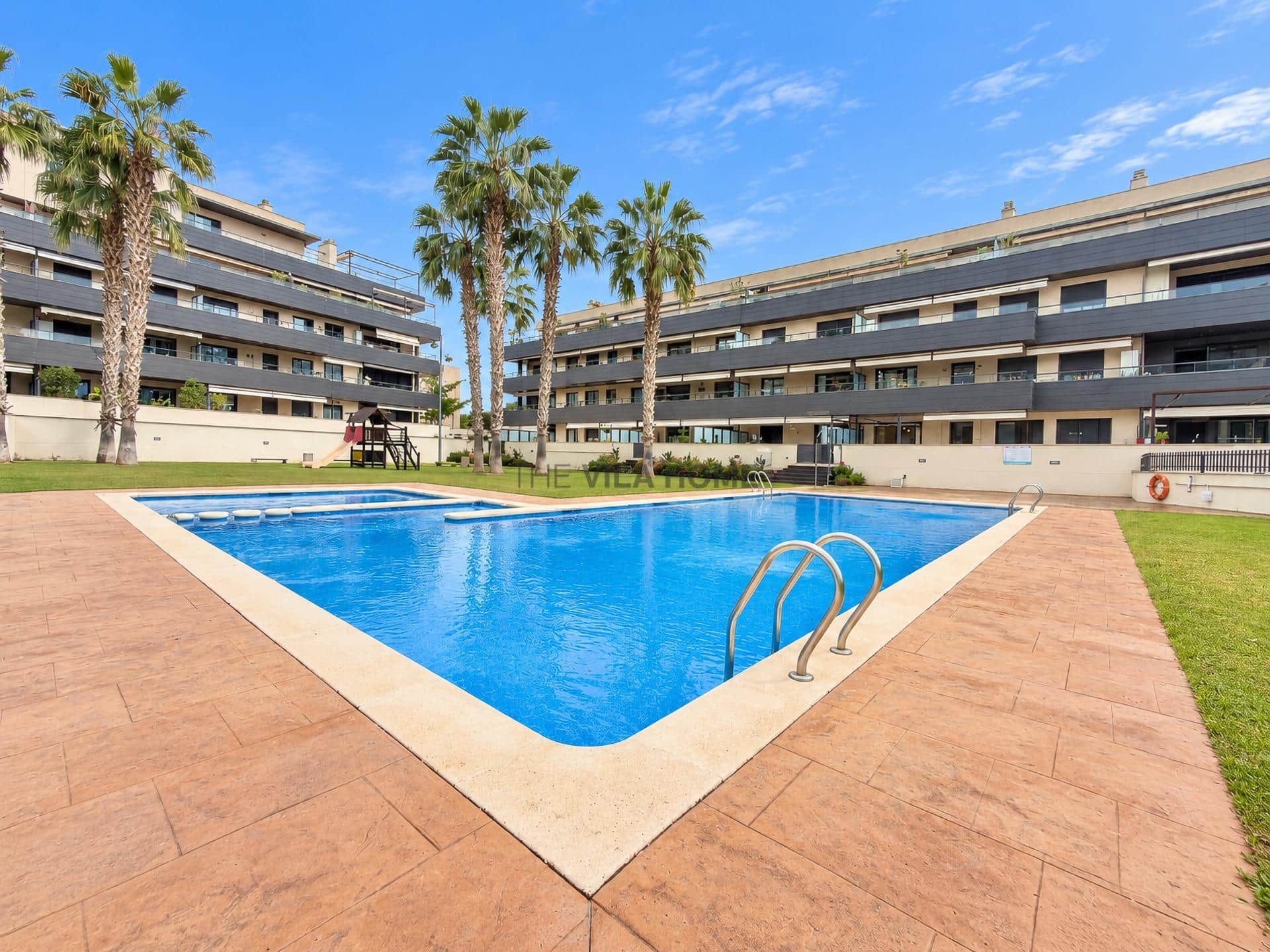 Planta baja de 2 habitaciones con piscina en Vilanova i la Geltrú
