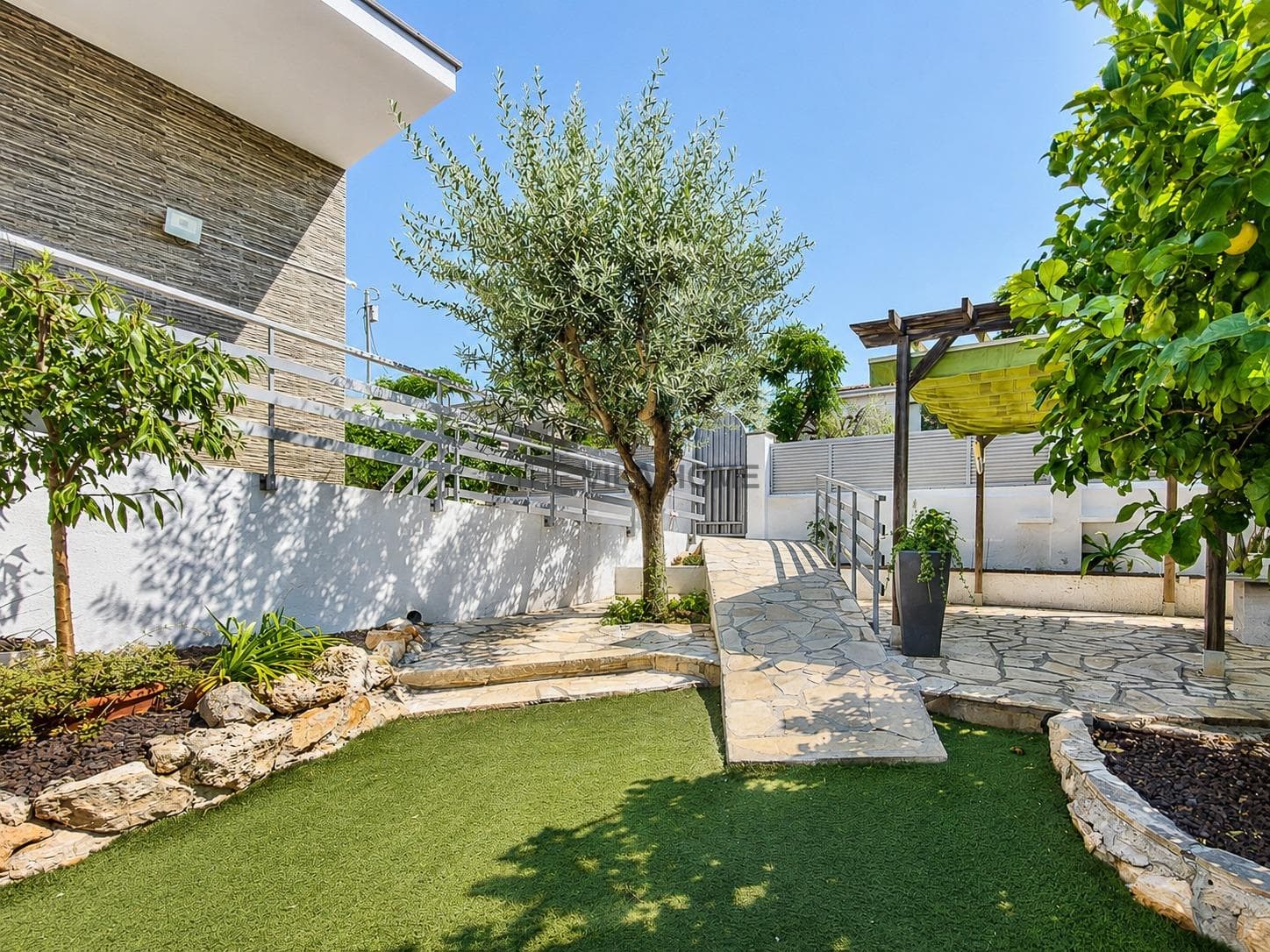casa en Vilanova i la Geltru — foto 24 de 38